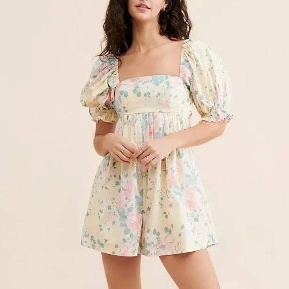Selkie Pants - Selkie Hampton Floral Puff Sleeve Romper Women Yellow Pastel Size Large